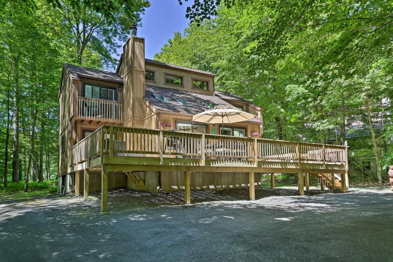 Bear Den Rustic Pocono Lake Home With Game Room! 外观 照片