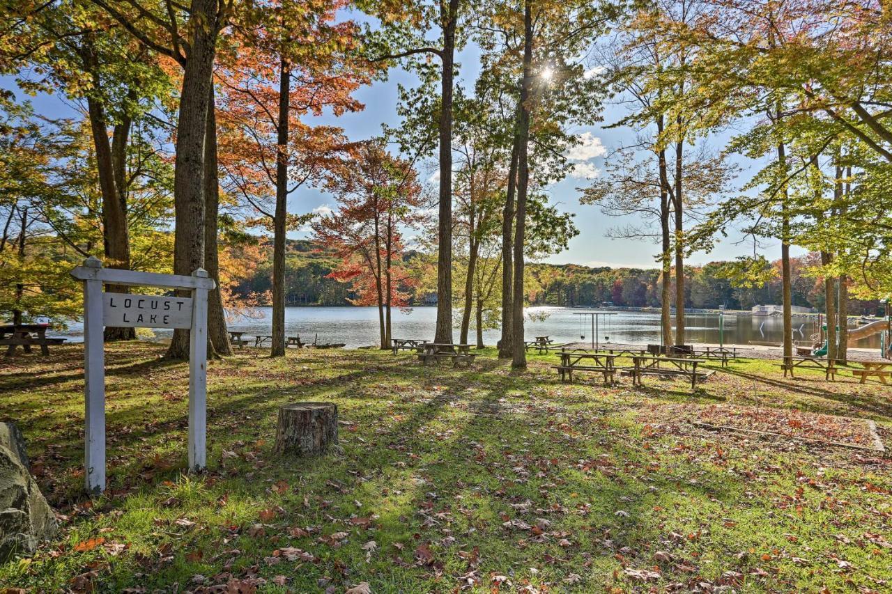 Bear Den Rustic Pocono Lake Home With Game Room! 外观 照片