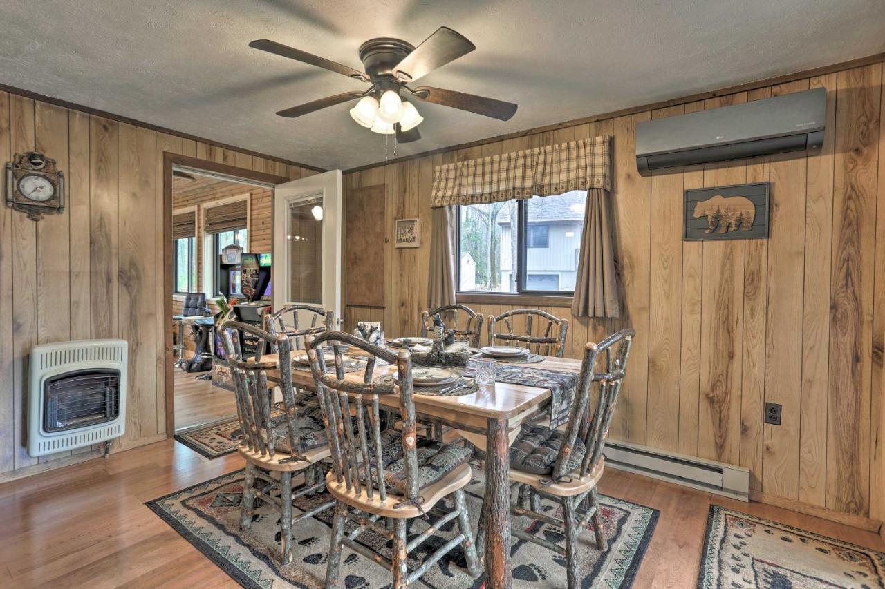 Bear Den Rustic Pocono Lake Home With Game Room! 外观 照片
