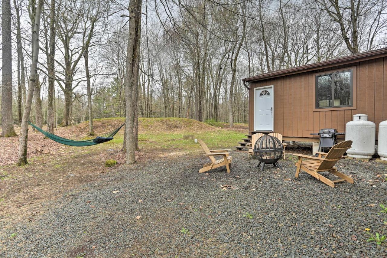 Bear Den Rustic Pocono Lake Home With Game Room! 外观 照片